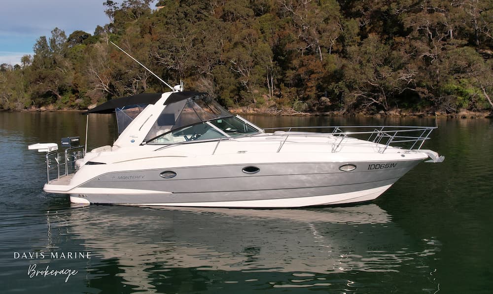 2007 Monterey 330 Sports Yacht