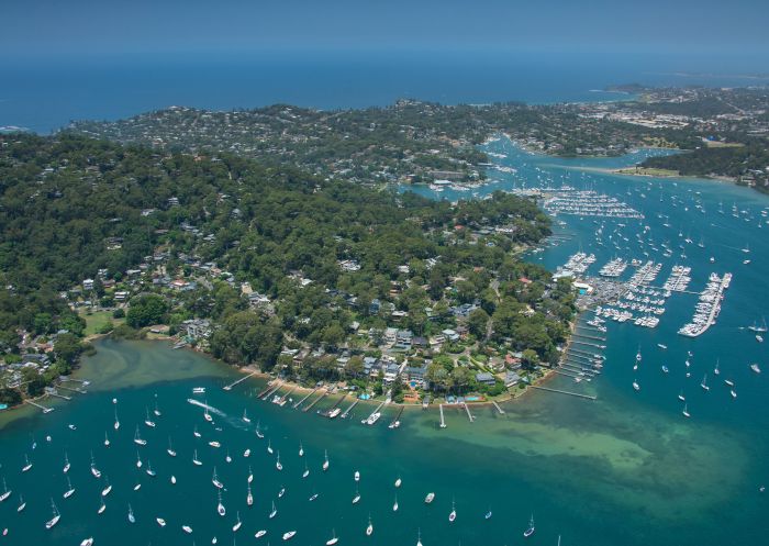 Where are the public swing moorings on Pittwater? Davis Marine Brokerage Pittwater