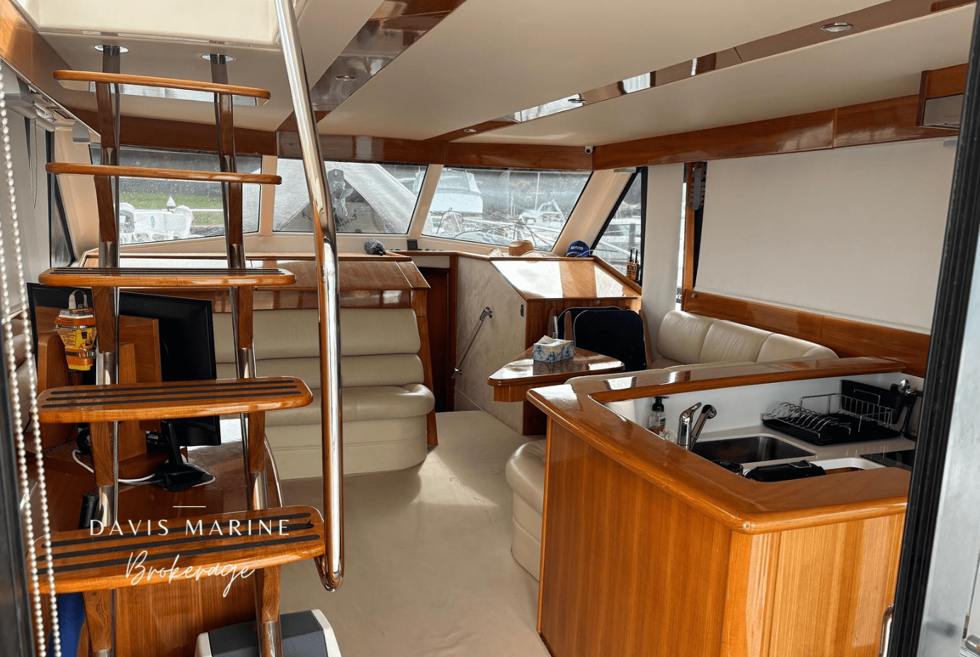 2010 Maritimo M48 Profile