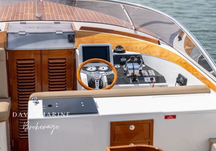 2013-Cockwells-9.5M-Grace-Boat-For-Sale-Sydney-Davis-Marine-Brokerage-19.jpeg
