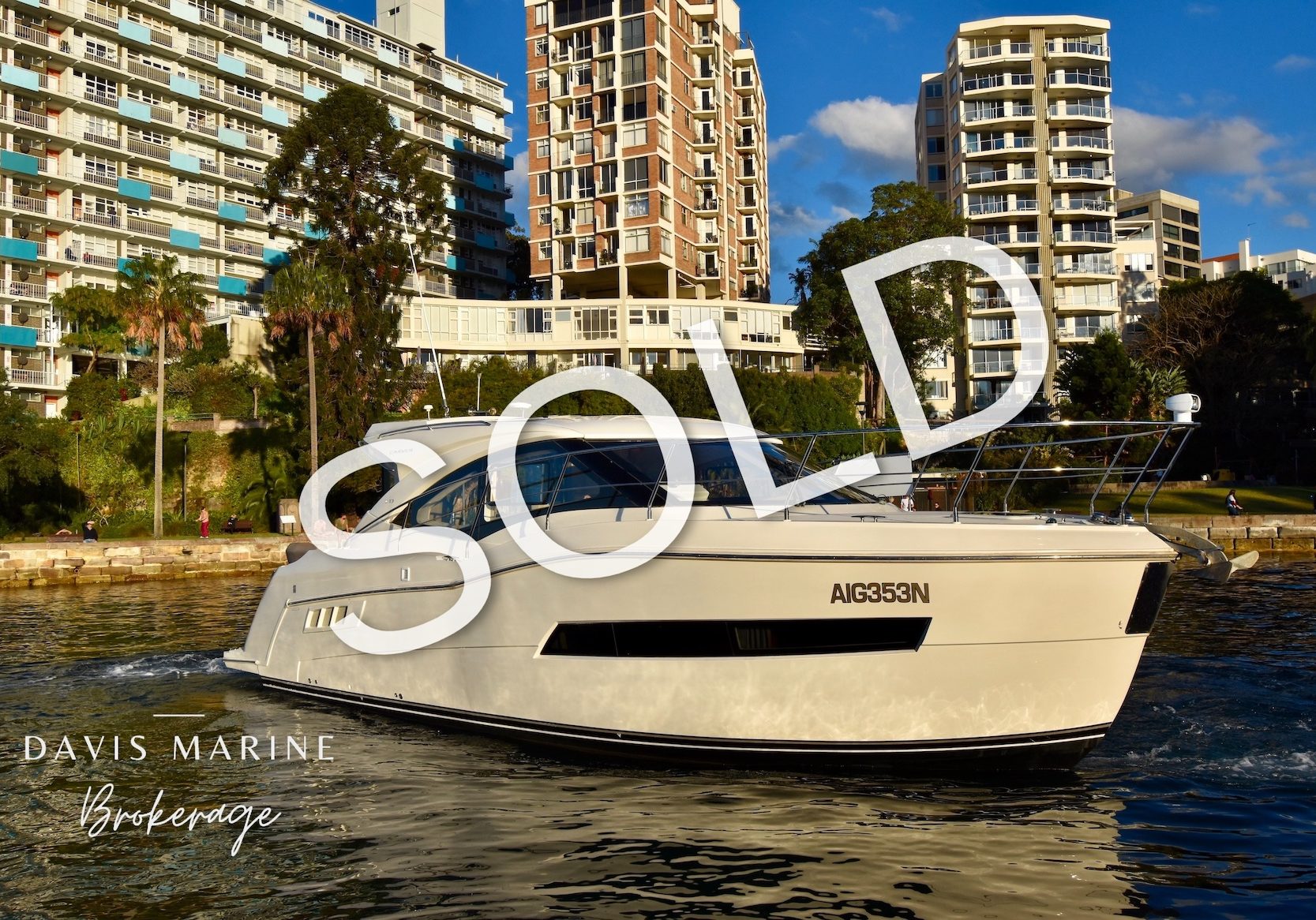 2015 Carver C37 Sport Coupe Sell my Boat Sydney Davis Marine Brokerage