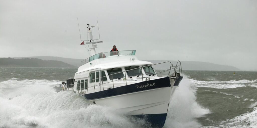 Hardy Rough Seas Hardy Motor Yachts Boat Sales Sydney Davis Marine Brokerage